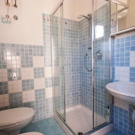 Laura Apartman *